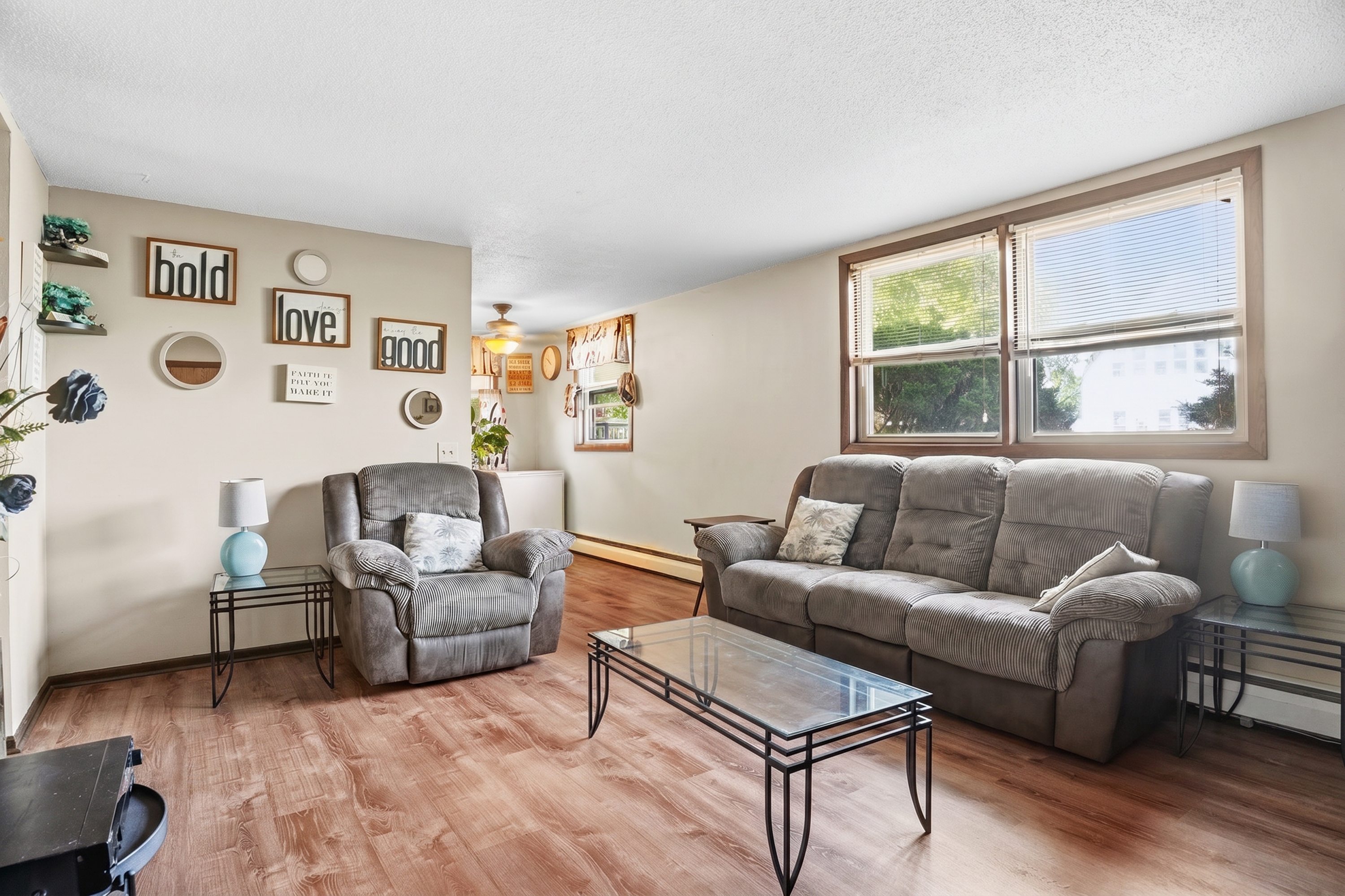 901 4th St NE - 3